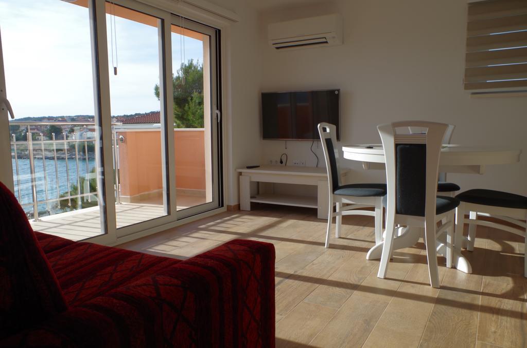 Villa Palas Apartments 2 Rogoznica  Quarto foto